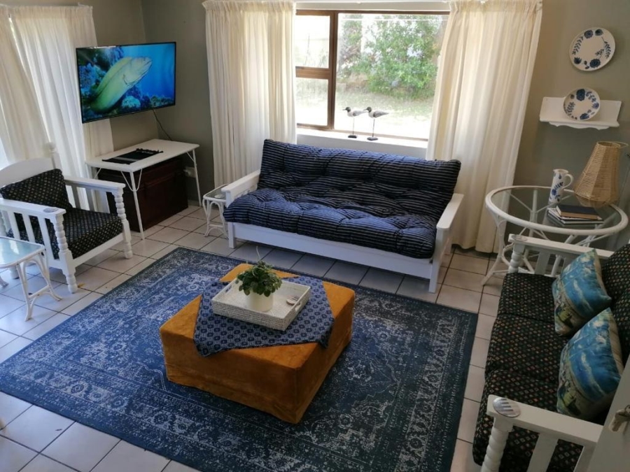 8 Bedroom Property for Sale in Paradise Beach Eastern Cape